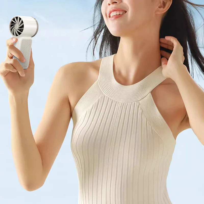 VCE VE-LAC117 Portable Fan | Tech for Students | Gen Z tech & lifestyle guide | Challenger | Largest Tech Show In Singapore | IT SHOW 2026